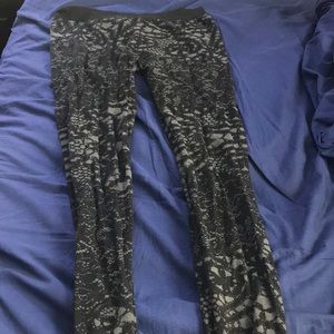 Lace Detail One Size Leggings